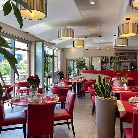 Brit Hotel Brive La Gaillarde - Restaurant La Limousine Малемор Екстериор снимка