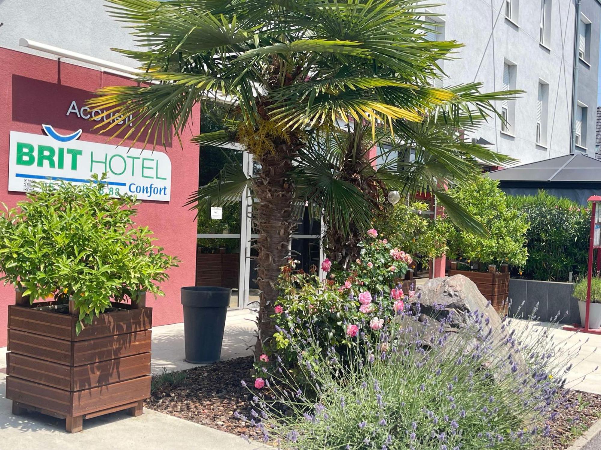 Brit Hotel Brive La Gaillarde - Restaurant La Limousine Малемор Екстериор снимка
