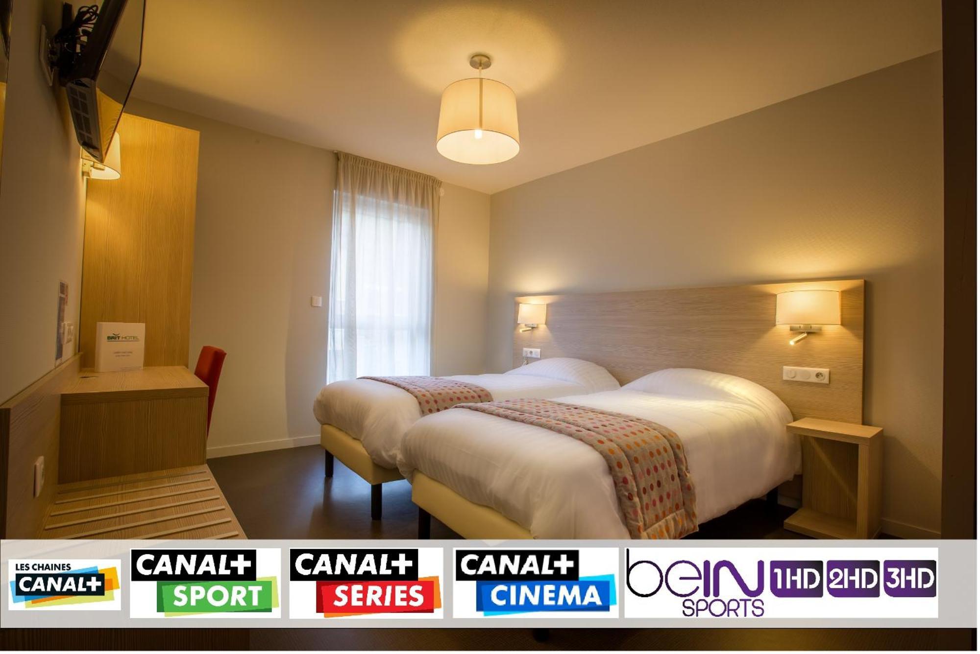 Brit Hotel Brive La Gaillarde - Restaurant La Limousine Малемор Екстериор снимка