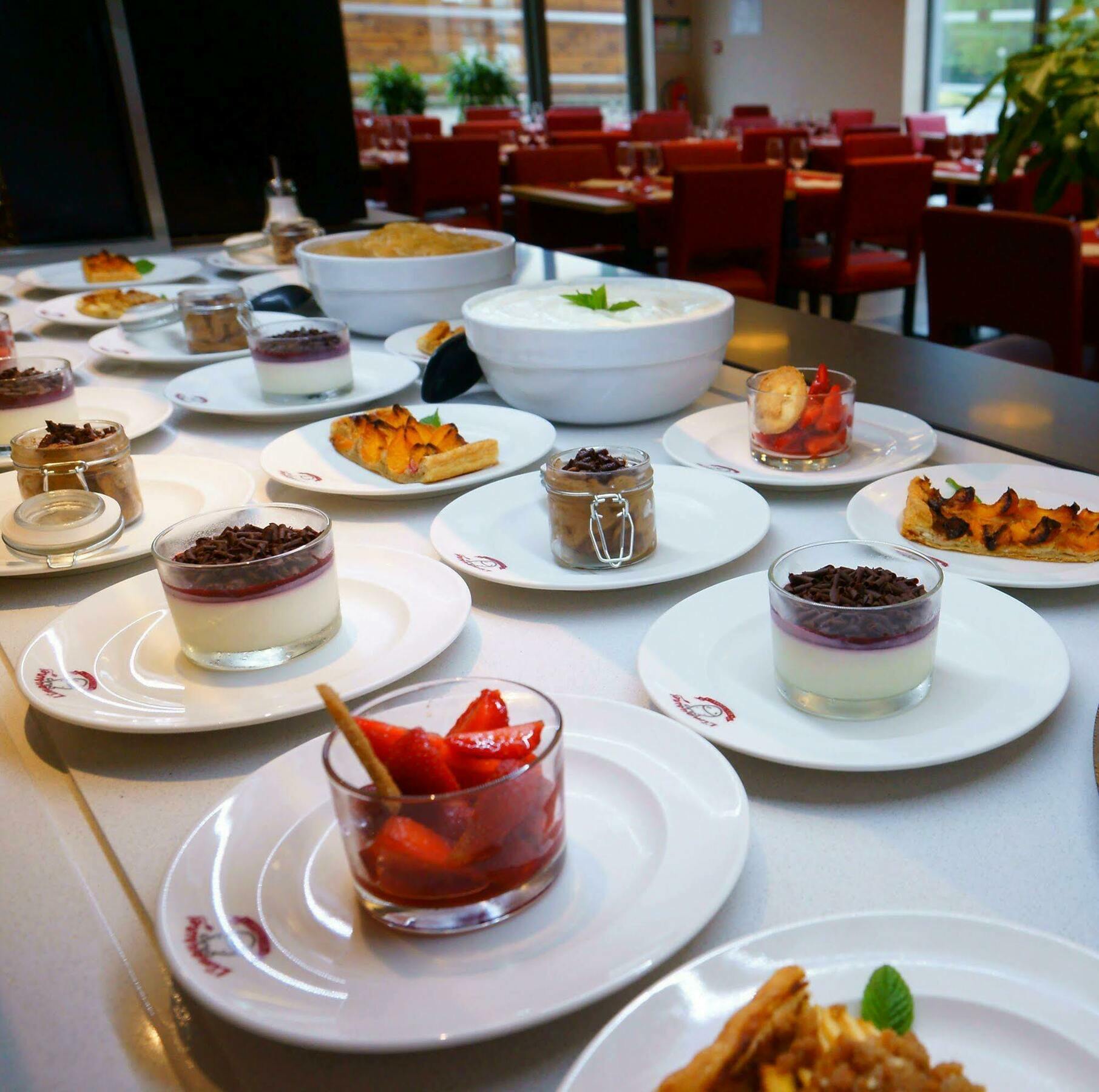 Brit Hotel Brive La Gaillarde - Restaurant La Limousine Малемор Екстериор снимка